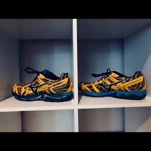 Mizuno running shoes Nike